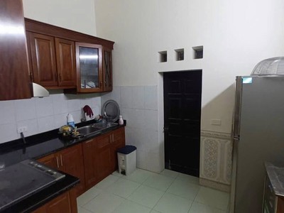 Cho thuê nhà ngõ hoàng mai, 2.5 tầng x 50m2, 2 ngủ, 2 wc, 9.5 triệu 2