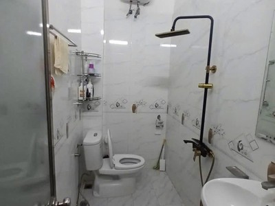 Cho thuê nhà ngõ hoàng mai, 2.5 tầng x 50m2, 2 ngủ, 2 wc, 9.5 triệu 4
