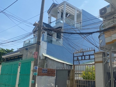 Hot, cần tiền bán gấp lương văn can  p15, q8  dt: 174m2 6.3x 29m  2t. 3pn, 3wc chỉ 11.1 tỷ 0
