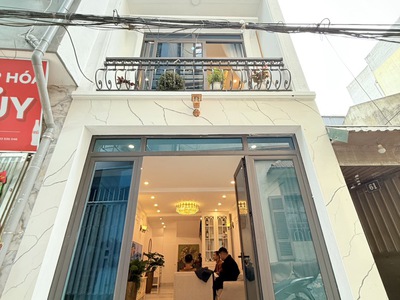 Mặt ngõ thông - lô góc - ô tô 4 chỗ đỗ cửa - kinh doanh nhỏ 0