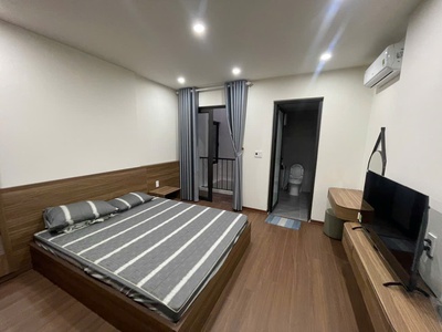 Cho thuê nhà mới Văn Cao, DT 83m2, 5 p.ngủ khép kín. 4