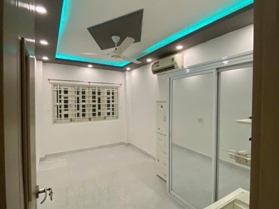 Cho thuê nguyên căn nhà vạn kiếp, bình thạnh, 42m2, 4 tầng, 5pn, hẻm thông, giá 22tr tháng có tl 3