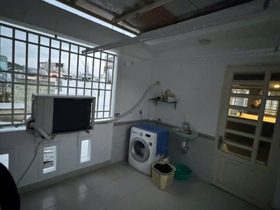 Cho thuê nguyên căn nhà vạn kiếp, bình thạnh, 42m2, 4 tầng, 5pn, hẻm thông, giá 22tr tháng có tl 4