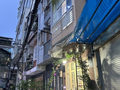 Nhà đẹp 4 tàng khu víp đường sô quận 4 -xe hơi đậu cửa thoải mái- kế bên có cong viên có hồ bơi- ra 4