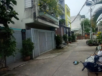 Hot, cần tiền bán gấp lương văn can  p15, q8  dt: 174m2 6.3x 29m  2t. 3pn, 3wc chỉ 11.1 tỷ 4