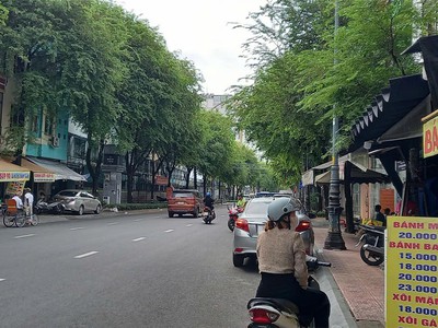 Cho thuê mặt bằng đường bà huyện thanh quan, vị trí đắc địa, 12m2 sử dụng, kd tự do, giá mềm 2