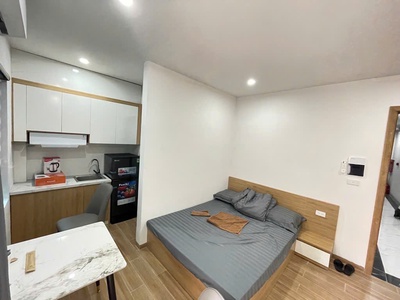 Căn hộ dịch vụ phố Tạ Quang Bửu Bách Khoa 110m2x5T full nội thất 0
