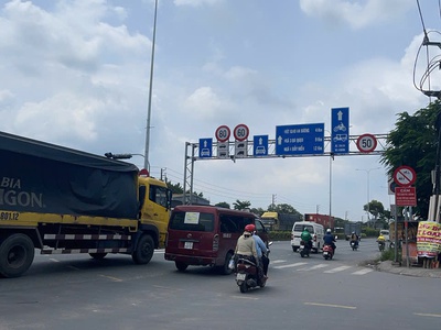 Bán gấp đất 2 mặt tiền - giá chỉ 15 triệu/m  - vị trí đẹp tại hóc môn 1
