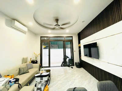 Hồ linh quang - đống đa- hà nội 4