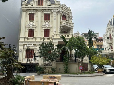 Giam 5 tỷ siêu biệt tự trung văn tố hữu,3 thoáng,vỉa hè rộng lớn,mặt tiền uy lực,kinh doanh đẳng 0