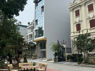 Giam 5 tỷ siêu biệt tự trung văn tố hữu,3 thoáng,vỉa hè rộng lớn,mặt tiền uy lực,kinh doanh đẳng 1