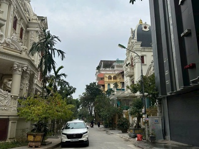 Giam 5 tỷ siêu biệt tự trung văn tố hữu,3 thoáng,vỉa hè rộng lớn,mặt tiền uy lực,kinh doanh đẳng 2
