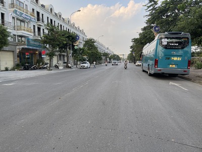 Bán 107m2 đất KĐT 31ha Trâu Quỳ - Sẵn xưởng cho thuê, mặt đường 15m, trung tâm Gia Lâm 0