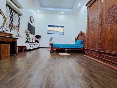 Trung tâm Ba Đình-20M ra mặt phố Phạm Hồng Thái-40M 4T 9xTỶ-lô góc-tặng nội thất 1