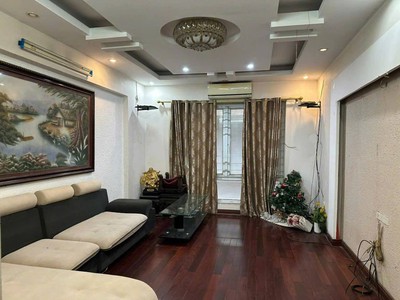 Chính chủ cho thuê nhà 5 tầng ngõ ô tô 16 Xã Đàn Đống Đa 0