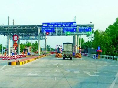 Bán gấp   Lô đất mặt tiền Quốc lộ 50   Chỉ 850 triệu   Sổ riêng, thổ cư 100 2