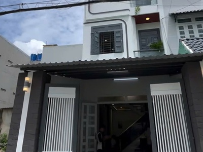 1,9 tỷ 125m2 3 tầng 3WC sân rộng TDM 2