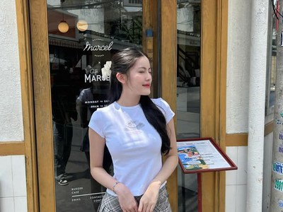 Mặc chân váy nữ sao cho đẹp  Gợi ý outfit chuẩn gu và cực dễ áp dụng 1