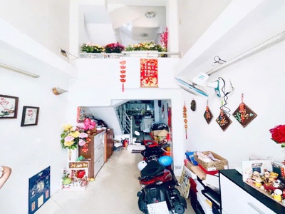 Bán nhà quận phú nhuân, huỳnh văn bánh, 5 tầng, dt 3.9 x 10.4 m, giá 5.6 tỷ 0