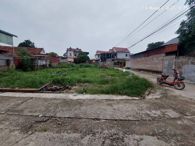 Đất thanh trí 102m2, mt6m, lô góc, 2.2 tỷ, sóc sơn, ô tô. 0