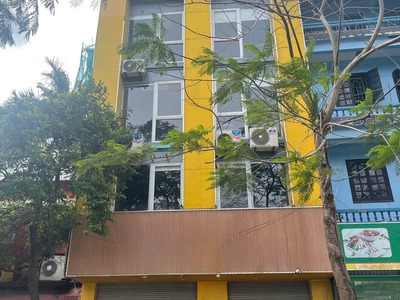 Cho thuê nhà 5 tầng mặt tiền 7m mặt phố quan hoa   cầu giấy 3