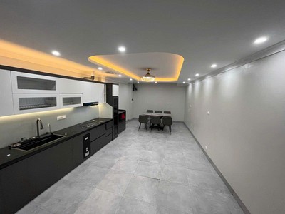 Hiếm hai bà trưng, nhà đẹp, dân xây, gara, ngõ thông, kinh doanh, sổ hoa hậu nhỉnh 9 tỷ 1