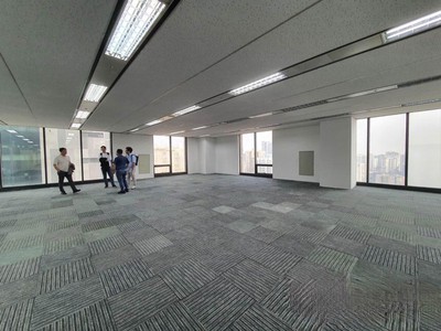 Cần bán 1000m sàn văn phòng sãn sổ đỏ lâu dài tại các quận thanh xuân, cầu giấy, đống đa nam từ 3
