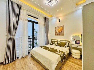  nhà phố ngọa long- 7 tầng, mt 4.2m   thang máy   ô tô đỗ 1