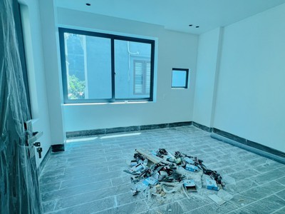 Nhà xây mới sau mặt đường thiên lôi, 45m 4 tầng, giá 4.25 tỉ lô góc 3