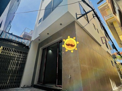 Nhà xây mới sau mặt đường thiên lôi, 45m 4 tầng, giá 4.25 tỉ lô góc 0