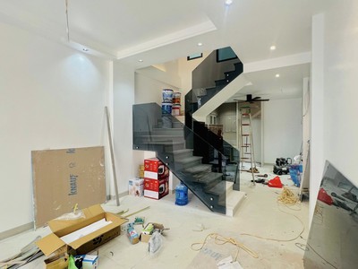 Nhà xây mới sau mặt đường thiên lôi, 45m 4 tầng, giá 4.25 tỉ lô góc 1