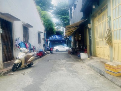 Ngang 8.2m nở hậu - hxt gần mt gò dầu  - nhà 3 tầng - 151m giá tốt đầu tư 2