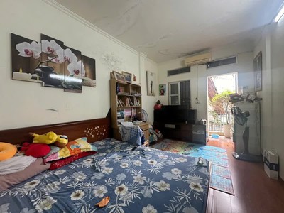 Bán nhà hồ đắc di 28/30 m2. 4 tầng. mặt tiền 3,5m. giá 7.6 tỷ đóng đa hà nội 3