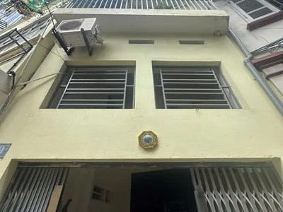 Bán nhà hồ đắc di 28/30 m2. 4 tầng. mặt tiền 3,5m. giá 7.6 tỷ đóng đa hà nội 0