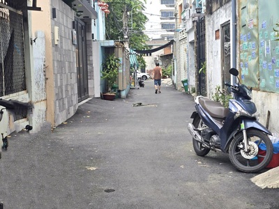 Bán đất linh tây thủ đức 70m    ngang 5m   hẻm xe hơi   sát mặt tiền    giá chỉ 5.2 tỷ 3
