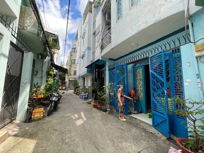 Bán nhà riêng 44m2, hẻm xe hơi thông đường trần văn ơn, q .tân phú 0
