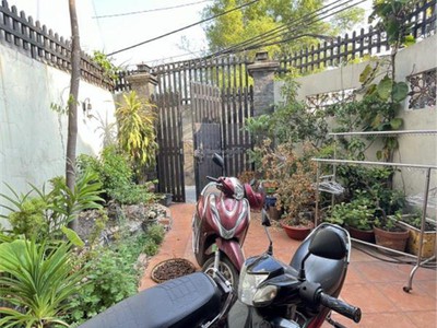 Bán nhà tân phú  hxh trường chinh   97m    2 tầng   giá chỉ 6tỷxx 3