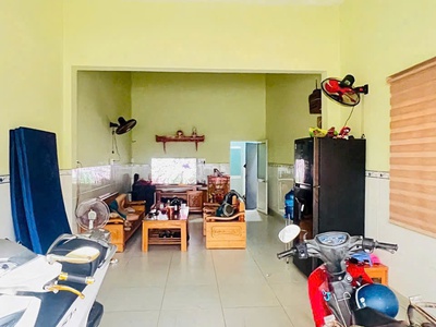 Bán nhà   8 phòng trọ đang thuê full 15tr/tháng, gần kcn bh 2, chỉ 3tỷ990 1