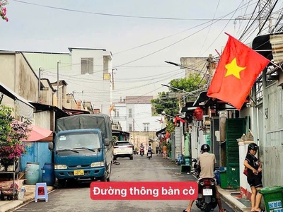 Bán nhà   8 phòng trọ đang thuê full 15tr/tháng, gần kcn bh 2, chỉ 3tỷ990 2