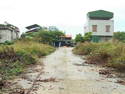 Bán gấp lô đất lớn hơn 9000m    thổ cư full   giá chỉ 20 triệu/m    cơ hội cho nhà đầu tư 1