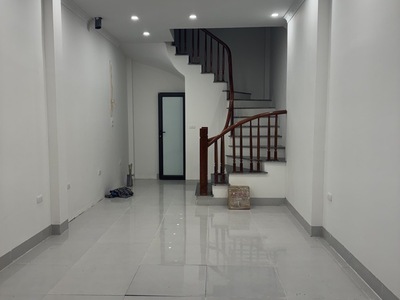 Nhà mới đẹp long lanh - thượng thanh 6 tầng - ngõ nông gần - giá chỉ 5.75 tỷ 2