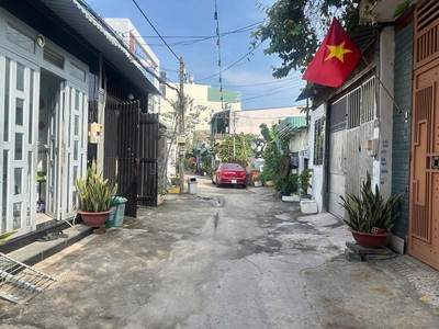 Chính chủ   nhà đẹp 4 tầng   hẻm     q12,sổ hồng riêng   pháp lý chuẩn   dọn vào ở ngay 0