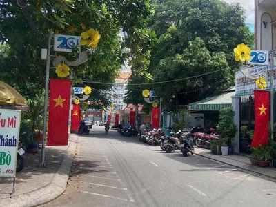 Hẻm 276 tân hòa đông ,đường 8m thông 1