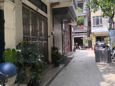 Bán nhà phố phương maii,ngõ rộng ,nông,oto đỗ cửa,xung quanh nhiều tiện ích,gần bệnh viện bạch 0