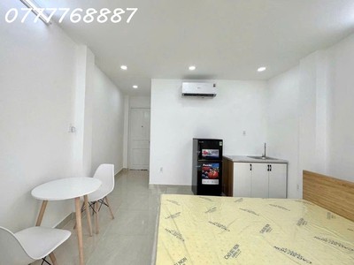 Nhà mtkd đường d5 khu nguyễn gia trí, kế đh hutech, kinh tế,... 2