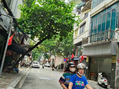 Bán nhà mặt phố nguyễn ngọc nại   vị trí vàng kinh doanh đỉnh cao   giá chỉ 20 tỷ 0