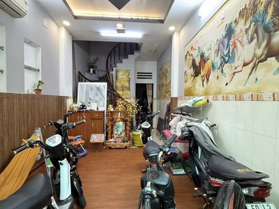 Nhà 4 tầng kiên cố hxh sát mặt tiền lạc long quân q11 4pn chỉ 8 tỷ nhỉnh. 0