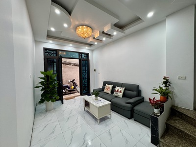 Nhà đẹp   nguyễn đức cảnh 5 tầng 30m2 lô góc   2 mặt thoáng   cách ô tô 1 nhà giá 6 tỷ 2