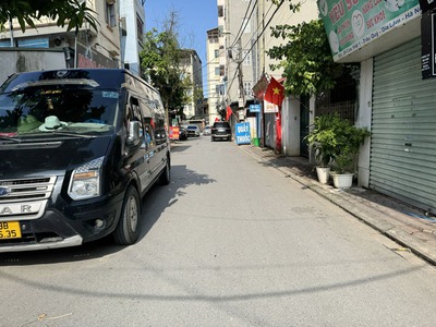 Cần bán 35,5m2 nhà C4, tổ 1 Phúc Lợi. Cách 30m ra đường Đê Vàng, ô tô đỗ tránh thoải mái 3