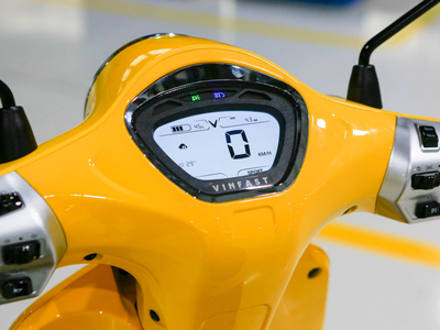 VinFast EVO 200 - 203km/sạc - 22 triệu 9